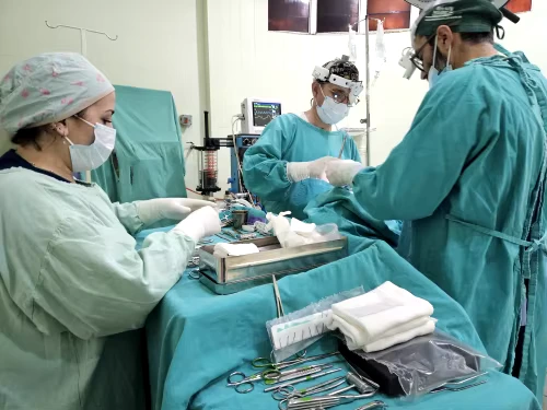 Dr do surgery wit Dental Headlamp